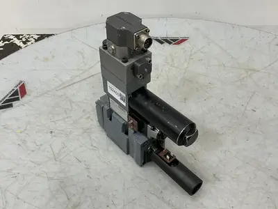 USED REXROTH 4WS2EM10-42/10B2ET315/8DM