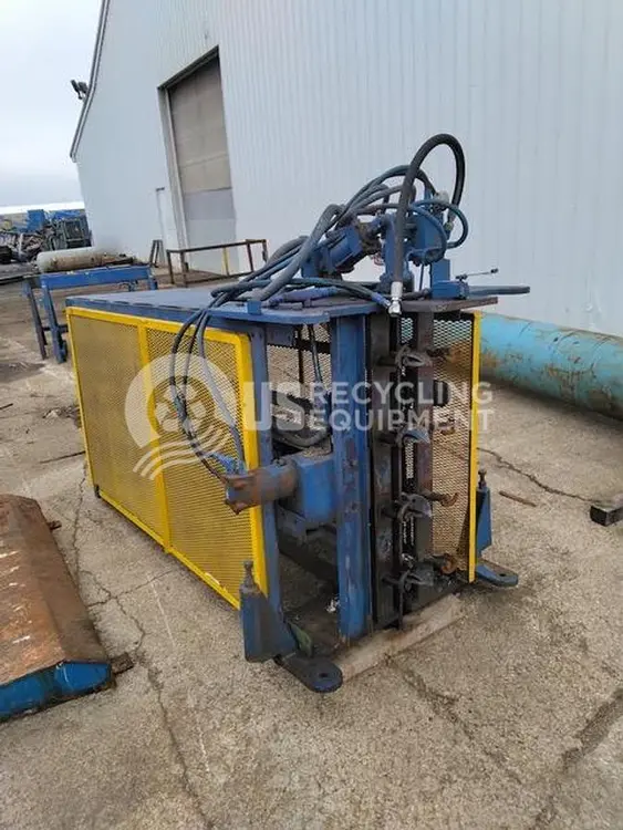 Used AMERICAN BALER 7242 AT960 HORIZONTAL AUTO TIE Balers Indiana US | US Recycling Equipment #1341672