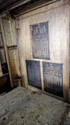 MOSCOW Universal Thread Grinder, in working condition, visible under power