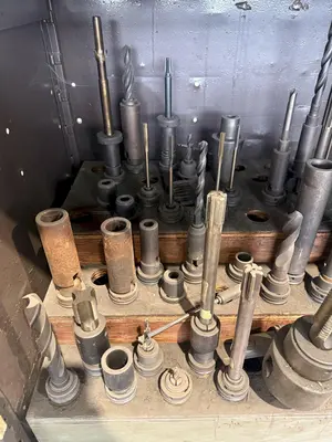CAT 50 TOOLING W/ CABINET INCLUDED. STOCK # 0325326