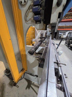 Used 2010 KNUTH AHK Press Brakes Florida US | Revelation Machinery #1399093