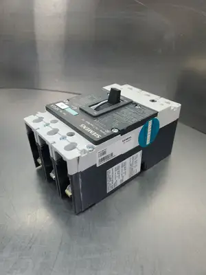 USED Siemens HFX3B150 FG CIRCUIT BREAKER, 3 POLE, 250A, 600VAC/250VDC