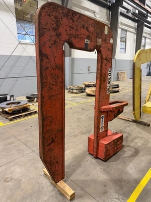 BUSHMAN 60,000Lb C-Hook Coil Handling | Midwest Machinery, LLC (3)