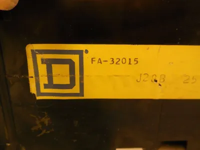 SQUARE D FA-32015 CIRCUIT BREAKER FA32015