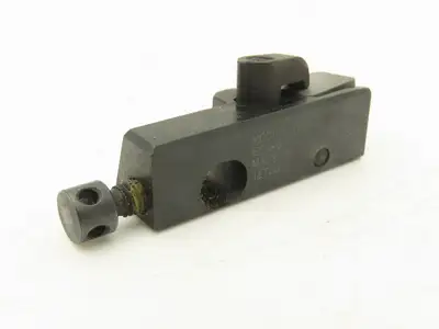 Valenite ESU-8910 12T00 Tool Holder with Carbide Insert  Lot of 5