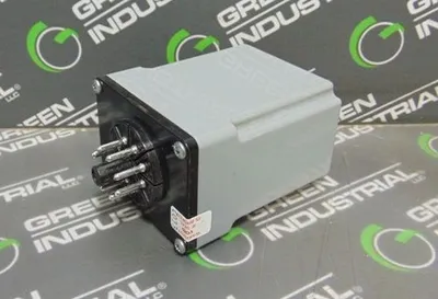 Macromatic TR-51868-06 Watch Dog Time Delay Relay 0.5-15 Seconds Used