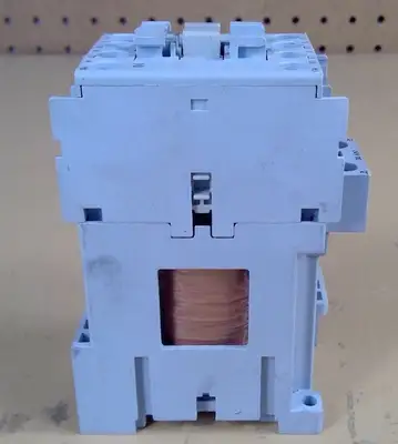 Allen-Bradley 100-C09Z*10 Series A Contactor 4E-6