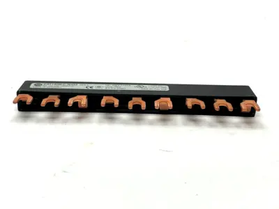 CAT140M-C-W453 | Allen Bradley  Ser. A Busbar 600V 64A - Used