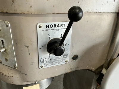 USED HOBART H-600 60QT. COMMERCIAL STAND MIXER