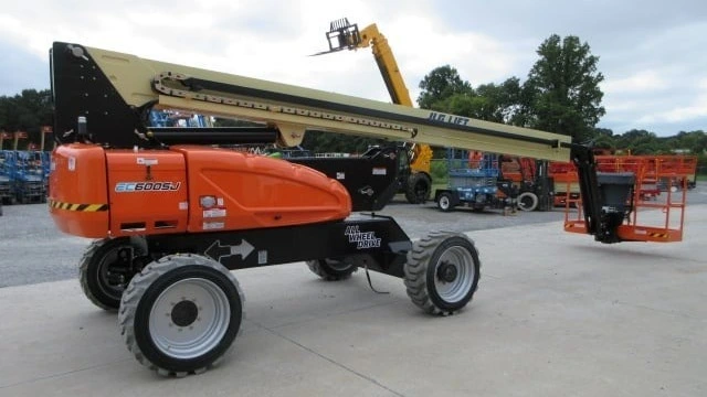 USED 2024 JLG EC600SJ