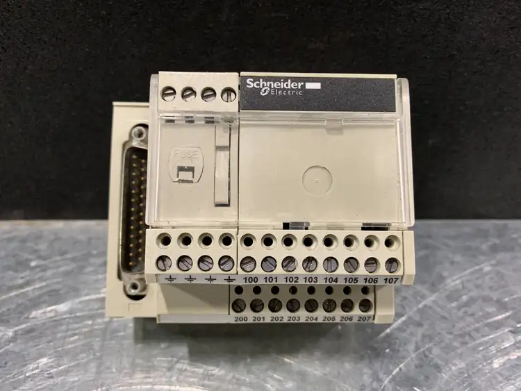 Used 2014 SCHNEIDER ELECTRIC ABE7-CPA412 Misc Electrical & Power Parts British Columbia CA | Lenmark #252186