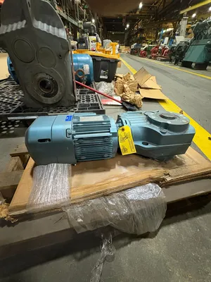 USED SEW-EURODRIVE KA67 DRE90M4BE2HRTH
