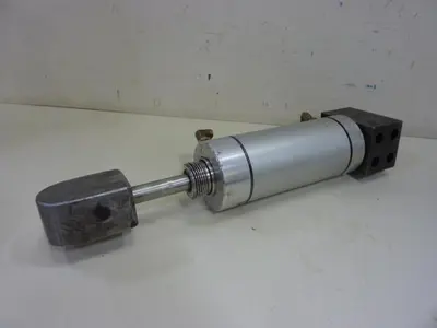 USED AMERICAN VALVE 2500DV-3.00-4