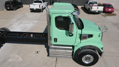New | in-Stock 2025 WESTERN STAR 47X Cab Chassis trucks Texas US | Roll Off Truck World #1492024