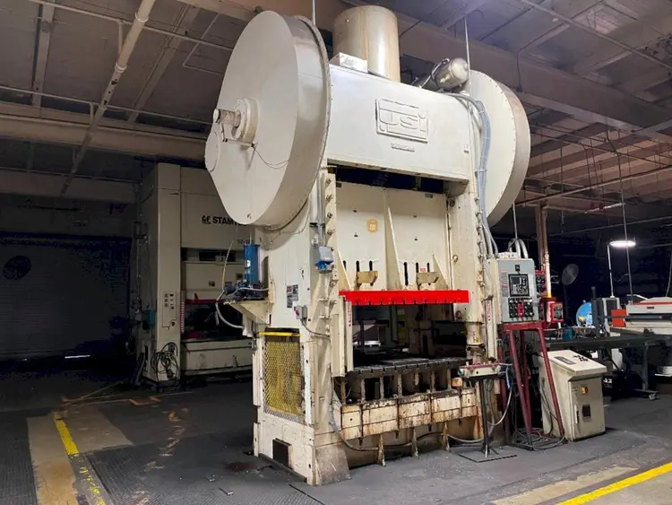Used CLEARING S2-300-72-48 Straight Side Presses Ohio US | G-2000, Inc. #1080040