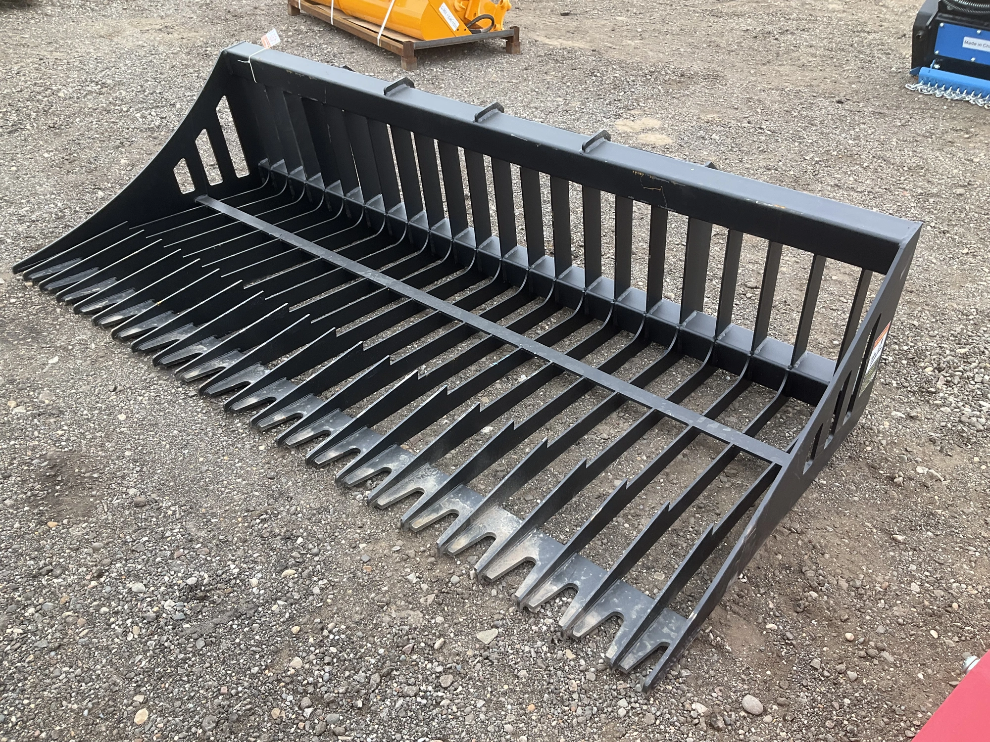 Used _UNKNOWN_ _UNKNOWN_ Rock Buckets Michigan US | Miedema Asset Management Group #1579411