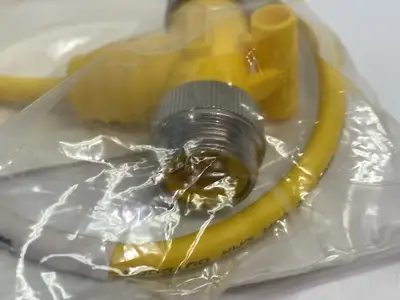New | in-Stock Turck T-Junction Splitter Cable Cable & Wire Michigan US | Maverick Industrial Sales #1390778