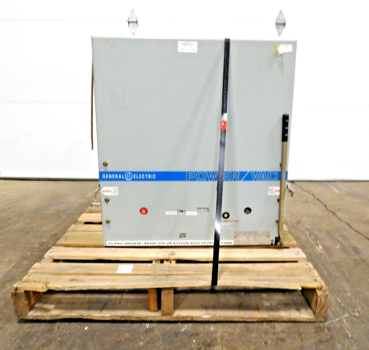 Used GE VB 7.2-500-3 Circuit Breakers Ohio US | Equipment Recovery Corp. #1330372