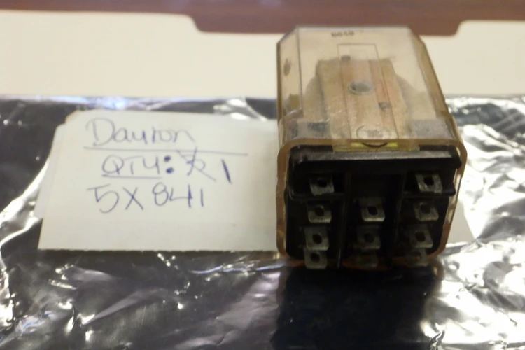 Used DAYTON 5X841 Relays & Switches Arizona US | ASSET CONVERSION SPECIALISTS, INC. #306415