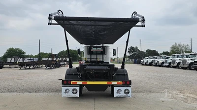 New | in-Stock 2027 MACK MD7 Rolloff Trucks Texas US | Roll Off Truck World #1491899
