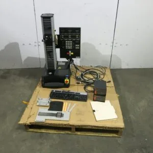 USED 2002 INSTRON 442