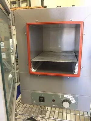 VWR SCIENTIFIC PRODUCTS VACUUM OVEN 1400E