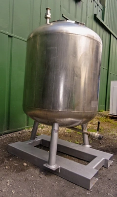 820 L S/S Pressure Vessel Portable
