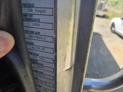 USED 2018 PETERBILT 348