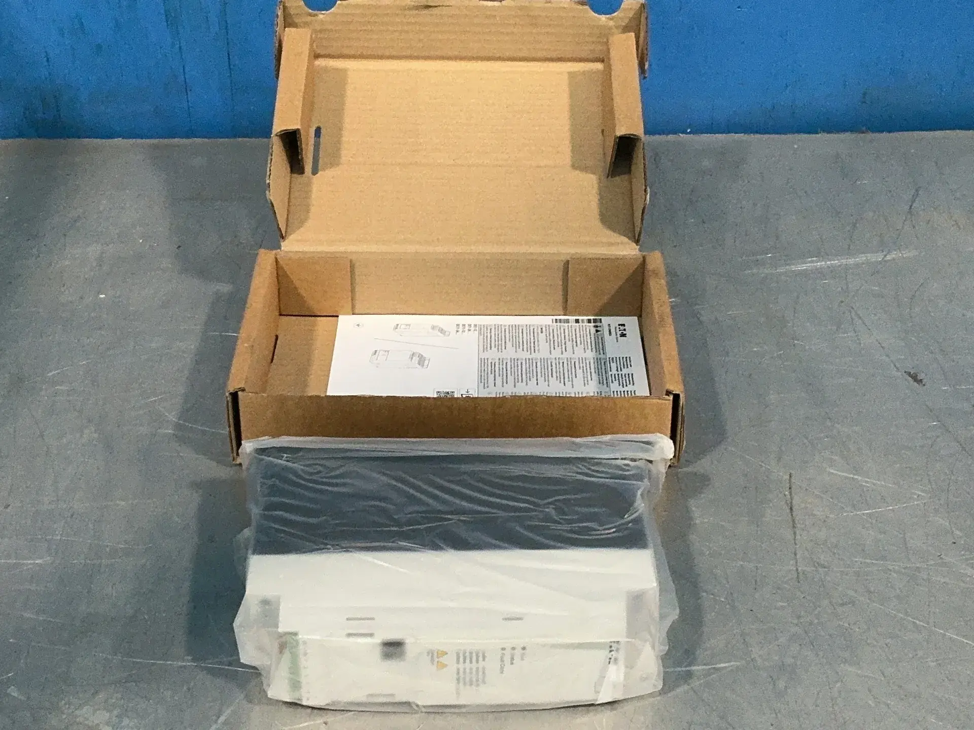 New | in-Stock EATON DE1122D3NNN20N Variable Speed Drives Ohio US | HGR 24 #1263398