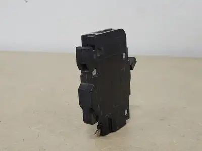15 Amp, 1 Pole, 120/240 volts Circuit Breaker