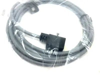New | in-Stock Festo Valve Plug Socket w/ Cable 2.5m Length Cable & Wire Michigan US | Maverick Industrial Sales #1489501