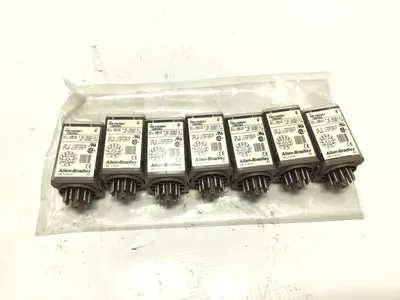 Allen-Bradley 700-HA33A1 Relay Ser B 10A 1/2HP (Lot of 7)
