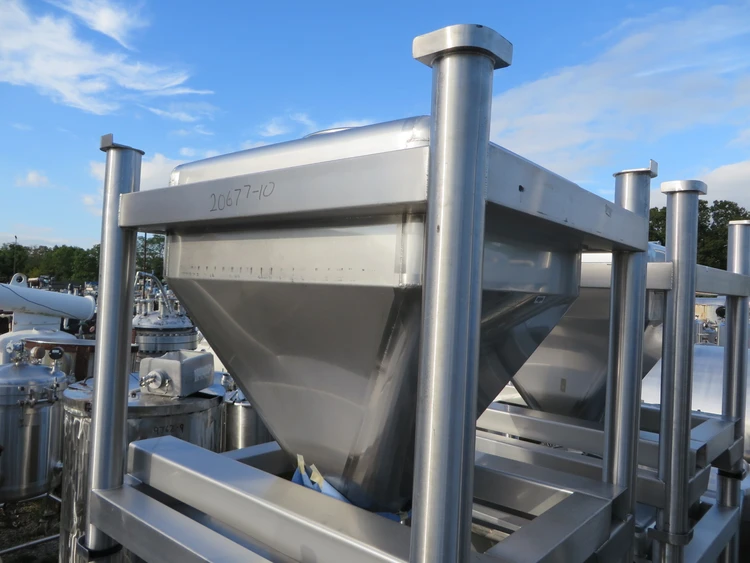 Used TOTE, INC. 12 Cubic Foot Bins New Jersey US | Perry Equipment #118027