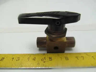 Whitey B-44F4 BallValve 500PSI Max 150°F Brass construction