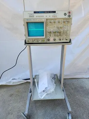 USED TEKTRONIC 2465A DV