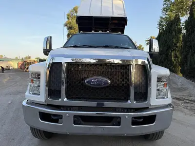USED 2017 FORD F-650