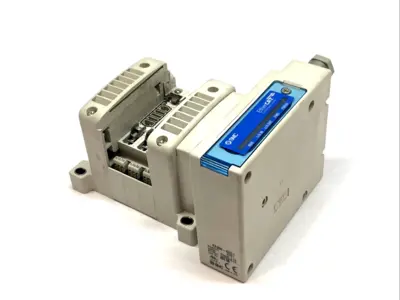 USED SMC 3-STATION MANIFOLD BASE