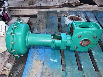 USED Fisher 8560