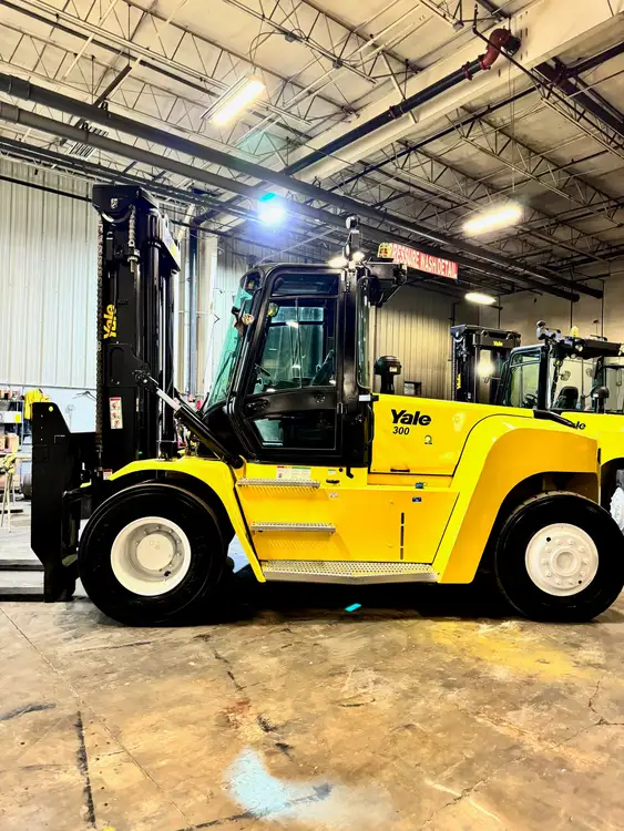 Used 2020 Yale GDP300EC Internal Combustion Forklifts: Pneumatic Tire New York US | United Lift #1446825