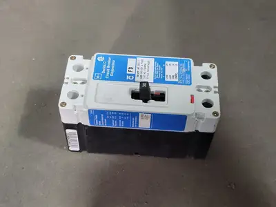 USED CUTLER-HAMMER FD2030