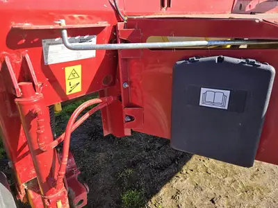 USED 2016 NEW HOLLAND H7150
