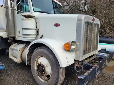 USED 1988 PETERBILT 357