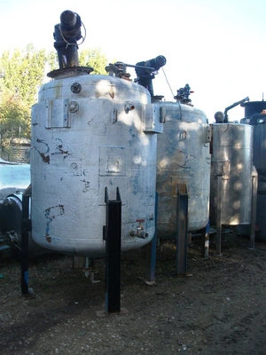 2,700L S/S Jktd Enclosed Mixer 2.2 kW