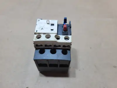 Used SCHNEIDER ELECTRIC LRD14 Relays & Switches British Columbia CA | Lenmark #1489035