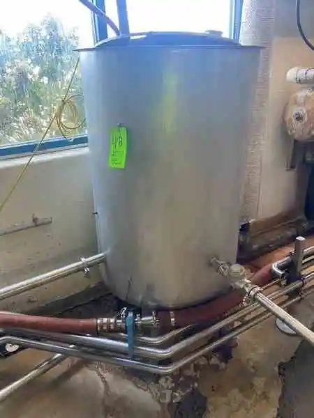 200 gal stainless steel tank