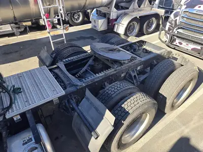 USED 2022 PETERBILT 567