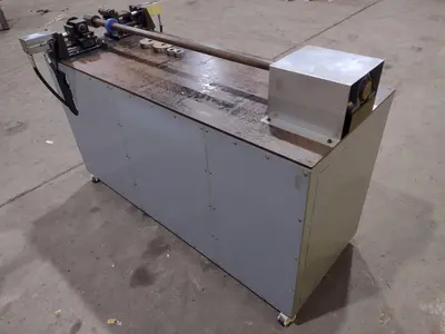DURAFLEX MANDREL TYPE PIPE CUTTING MACHINE: STOCK #19328