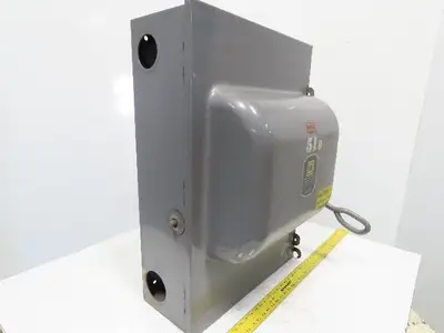 Square D A-81345  Ser C3 Non Fused Single Throw Safety Switch 600V 400A 3Ph