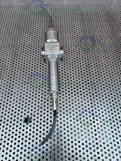 Used ENDRESS+HAUSER OUSAF44-B1A1 UV ABSORPTION SENSOR W/OUA260-AA1E07B1A3A PHOTOMETER Sensors California US | Equipment Lab #485704