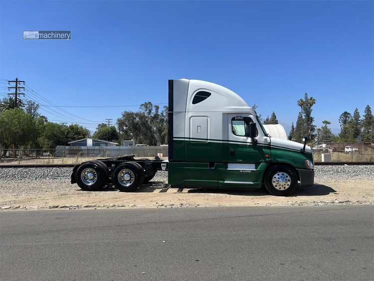 Used 2016 FREIGHTLINER CASCADIA 125 Conventional trucks California US | Lillo Machinery #1403822